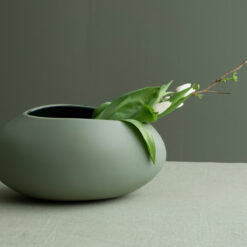 Alternative view of RAUS Egg, Grønn-Flaskegrønn