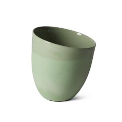 bilde av en krum kaffekopp i fargen mose