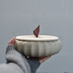 Alternative view of Kråkebolle, Nøtt