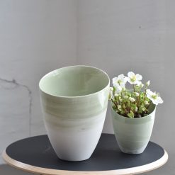 Alternative view of SKRÅ Vase Stor, Marmorert grønn