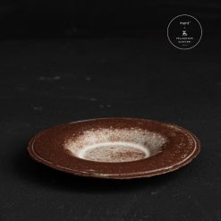 ment® + Slakteriet PERLE tallerken, Rødbrun-hvit